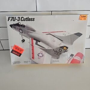 New Sealed 1988 Testors Fujimi Vought F7U-3 Cutlass 1:72 Scale Kit 345